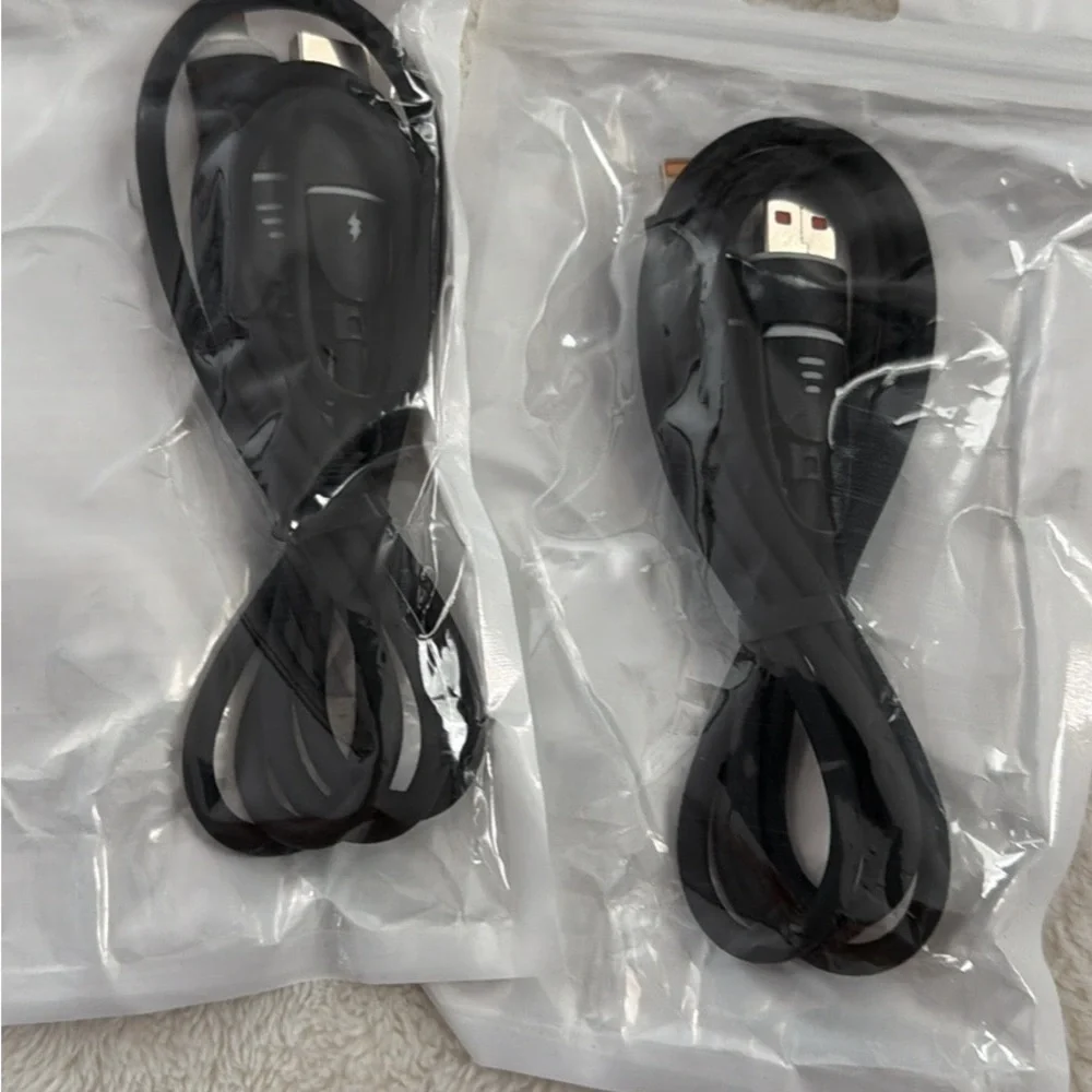 Apple USB Cable Bundle - Black and Gray